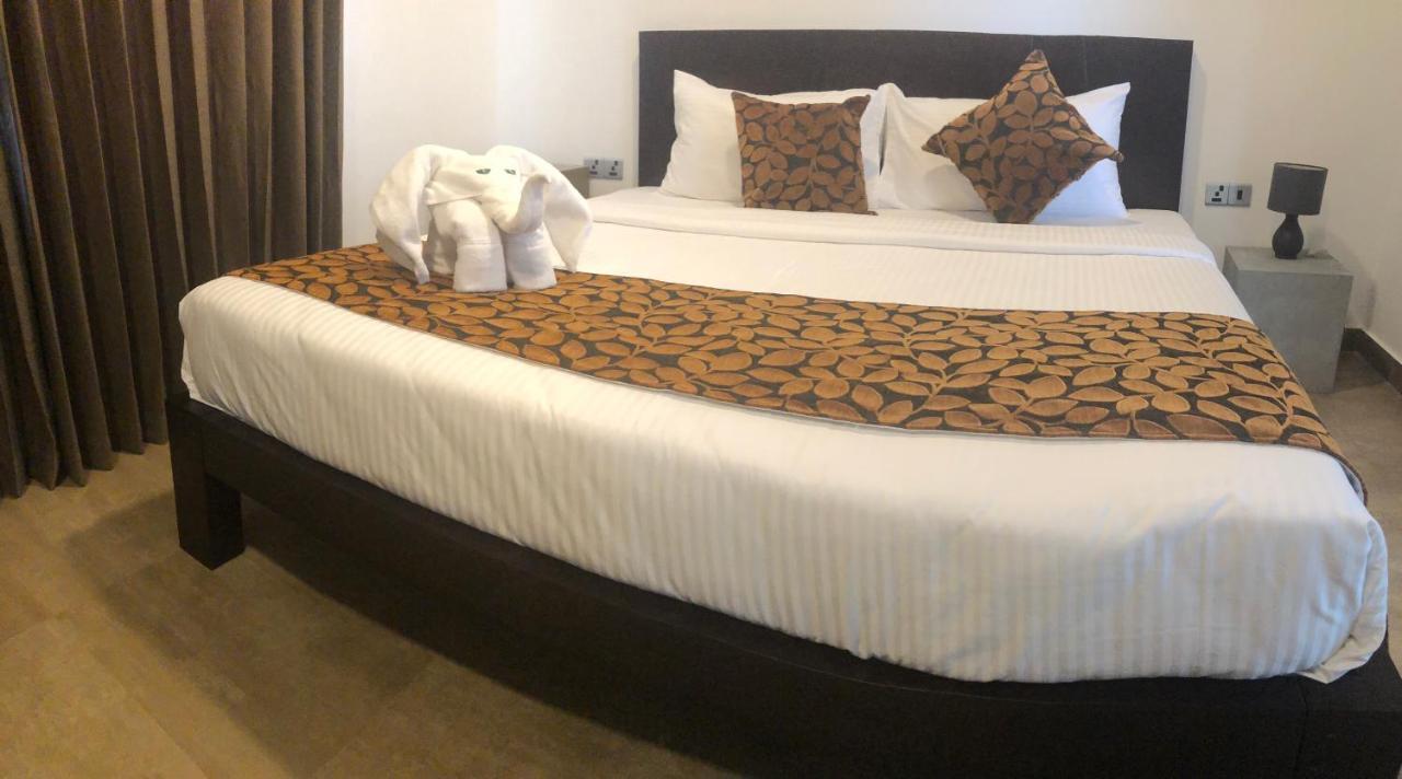 Bony'S Holiday Inn Negombo Extérieur photo